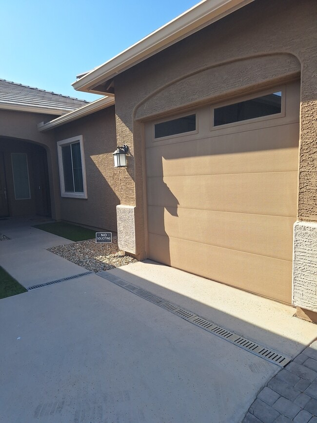 24426 N 163rd Dr in Surprise, AZ - Foto de edificio - Building Photo