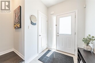 3 Pinot Cres in Stoney Creek, ON - Building Photo - Building Photo