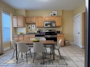 68 Elm St in Marlborough, MA - Building Photo - Building Photo
