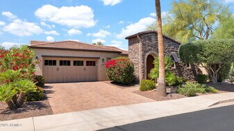 12981 W Yellow Bird Ln in Peoria, AZ - Building Photo