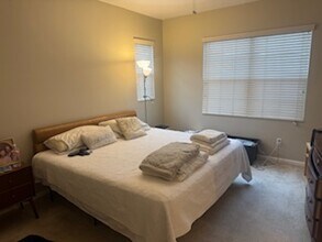 21730 Candela Dr in Santa Clarita, CA - Building Photo - Building Photo