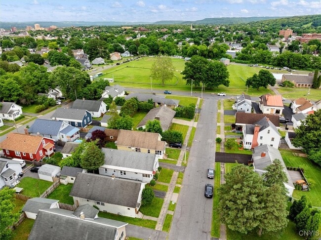 property at 1410 Fincke Ave