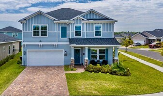 2886 Crossfield Dr in Green Cove Springs, FL - Building Photo