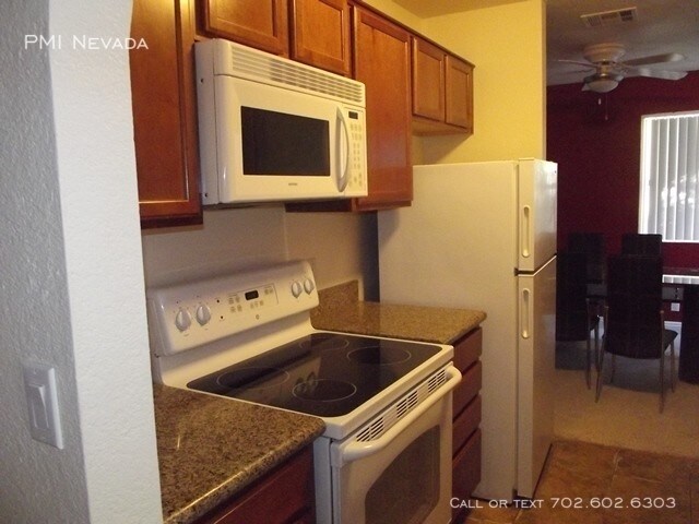 1844 N Decatur Blvd-Unit -104 in Las Vegas, NV - Building Photo - Building Photo