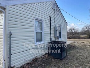 10261 Imperial Dr in St. Louis, MO - Building Photo - Building Photo