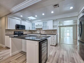 2112 Longwood Rd in West Palm Beach, FL - Building Photo - Building Photo