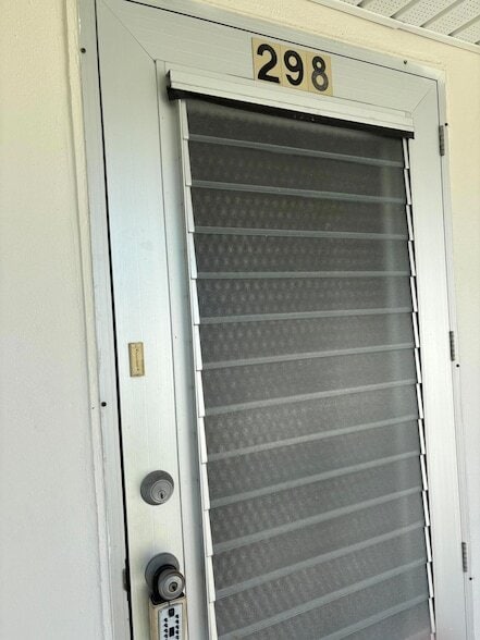298 Windsor N in West Palm Beach, FL - Building Photo - Building Photo