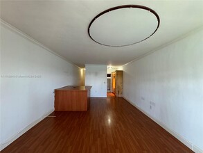 7909 East Dr in North Bay Village, FL - Building Photo - Building Photo