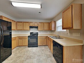 5428 Henderson Oaks Dr in Charlotte, NC - Building Photo - Building Photo