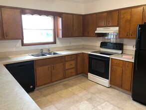 7820 E Mt Hope Hwy in Grand Ledge, MI - Building Photo - Building Photo