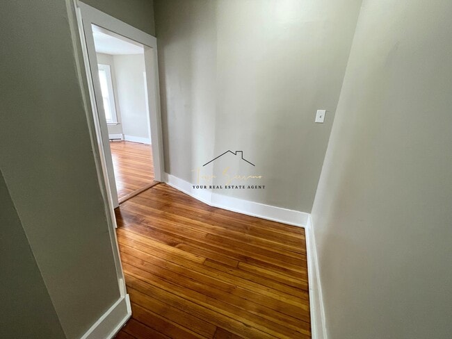 6 Bowdoin Park, Unit 1 in Boston, MA - Building Photo - Building Photo