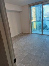 31 SE 5th St, Unit 2306 in Miami, FL - Building Photo - Building Photo