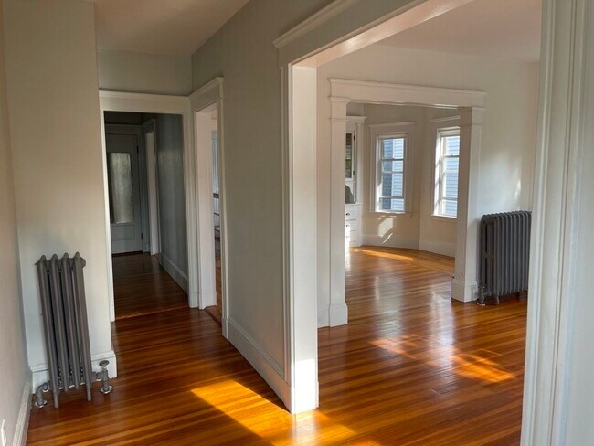 11 Marion Rd in Belmont, MA - Building Photo - Building Photo