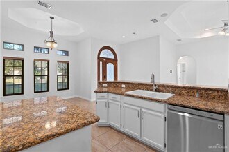 31 Midlands Cir in Edinburg, TX - Building Photo - Building Photo