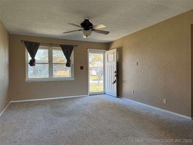 13786 S Hickory St in Glenpool, OK - Building Photo - Building Photo