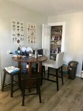 7 Quincy St, Unit 2 in Somerville, MA - Building Photo - Building Photo