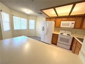 7961 Lions Rock Way in Las Vegas, NV - Building Photo - Building Photo