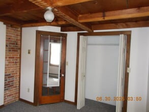 10 Fruit Pl, Unit #3 in Amesbury, MA - Foto de edificio - Building Photo