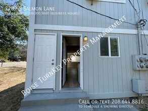 2209 S Salmon Ln in Boise, ID - Building Photo - Building Photo