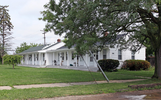 Gloria Street Apartments