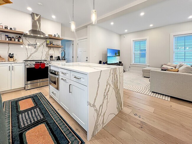 property at 18 Edward St