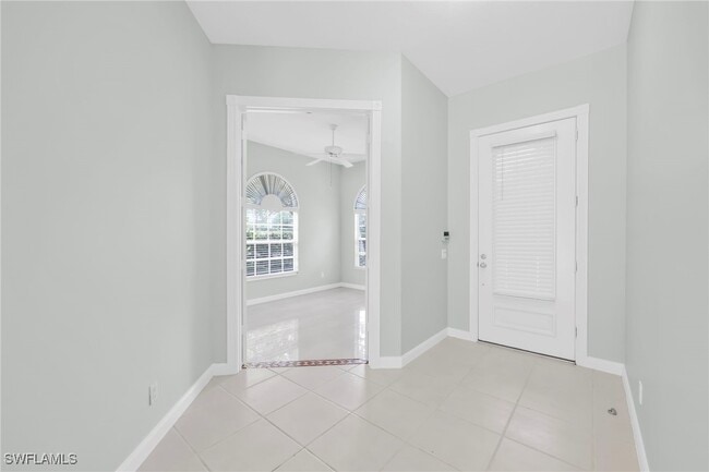 3000 Ellice Way in Naples, FL - Building Photo - Building Photo