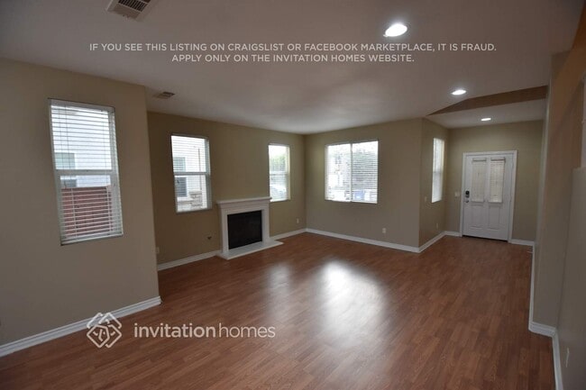 8240 Chamberlain Ln in Los Angeles, CA - Building Photo - Building Photo