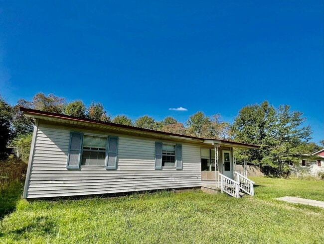 property at 1911 43rd Ave