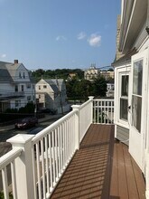 41 Mason St, Unit Upstairs - Unit 2 in Somerville, MA - Foto de edificio - Building Photo