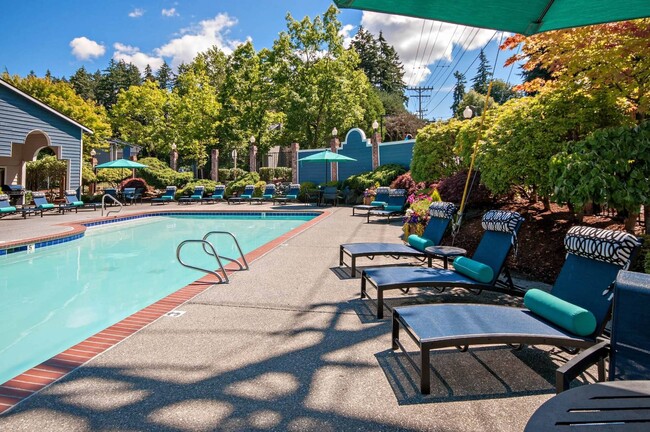 Brackett Apartments in Edmonds, WA - Building Photo - Building Photo