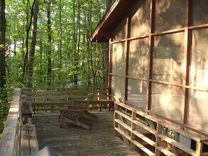 410 Mount Oriole Lane in Linden, VA - Building Photo - Building Photo