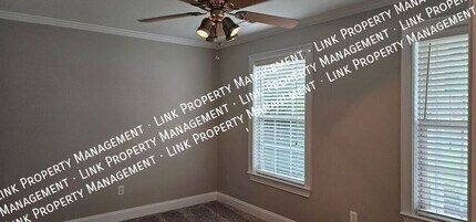 34 Sheila Gail Ln in Rossville, GA - Building Photo - Building Photo