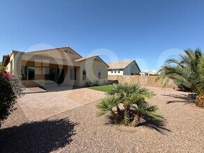 5614 W Montebello Way in Florence, AZ - Building Photo - Building Photo