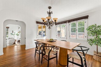 2327 Midvale Ave in Los Angeles, CA - Building Photo - Building Photo