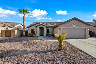 13253 W Paradise Ln in Surprise, AZ - Building Photo - Building Photo