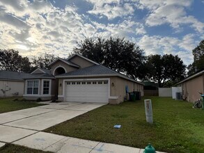 3052 Wild Pepper Ave in Deltona, FL - Building Photo - Building Photo