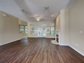 357 Maplewood Dr in Jacksonville, FL - Building Photo - Building Photo