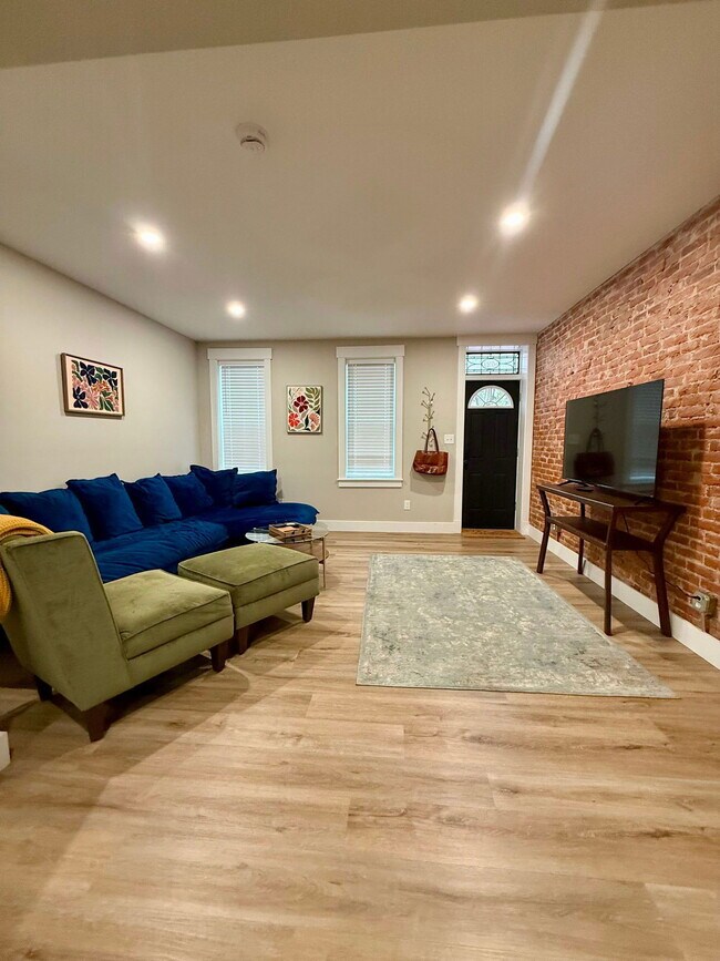 521 Locust St in Columbia, PA - Building Photo - Building Photo