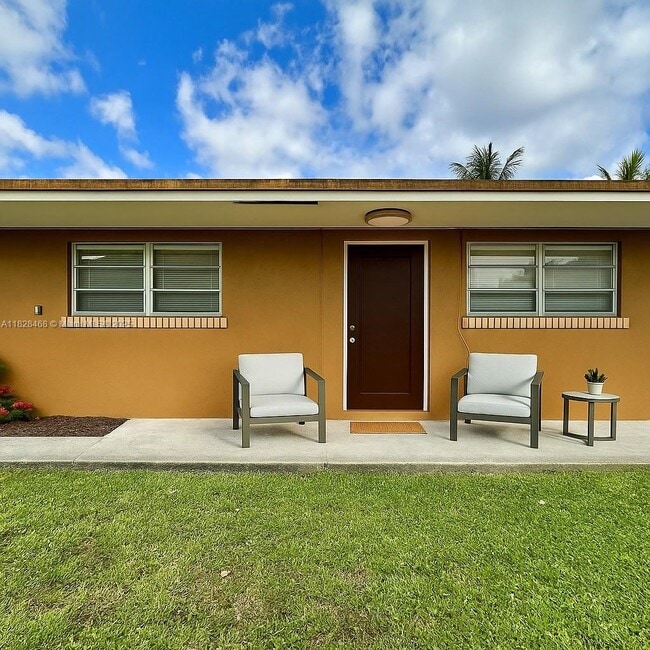 property at 6035 SW 39th St