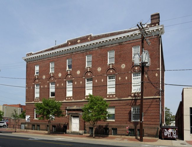 Marshall Street Apartments in Richmond, VA - Foto de edificio - Building Photo