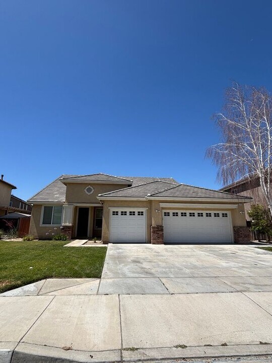 1896 Meridian St in San Jacinto, CA - Building Photo