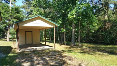 12115 Old County Rd in Willis, TX - Building Photo - Building Photo