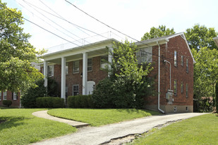 1940 Gardiner Ln Apartments