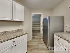 9806 Burr Press Ln in San Antonio, TX - Building Photo - Building Photo