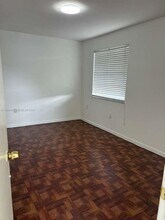6911 SW 129th Ave in Miami, FL - Building Photo - Building Photo