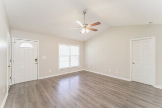 135 Fritzvon Dr in Mount Pleasant, NC - Building Photo - Building Photo