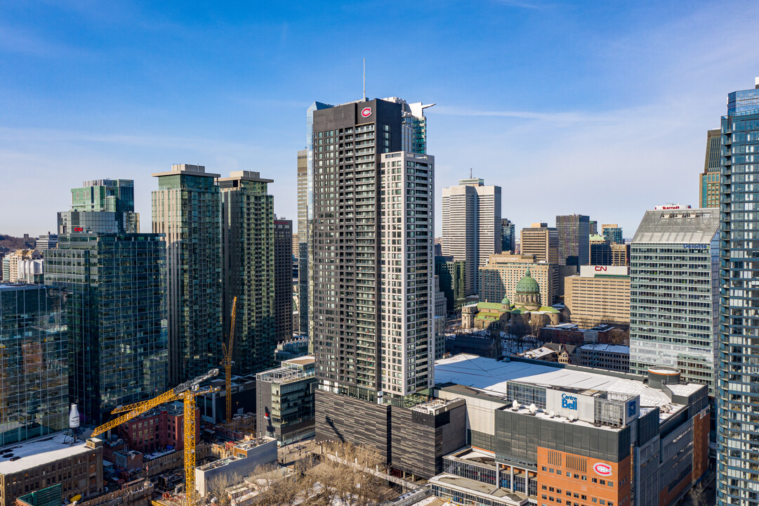 Tour des Canadiens in Montréal, QC - Building Photo