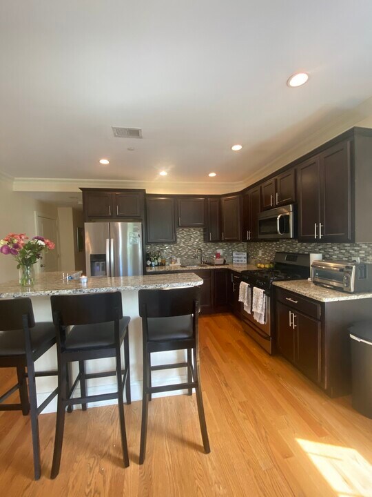 13 Sparhawk St, Unit 3 in Boston, MA - Building Photo
