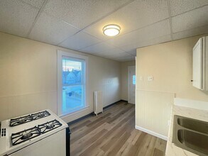 343 Hanover St in Manchester, NH - Building Photo - Building Photo