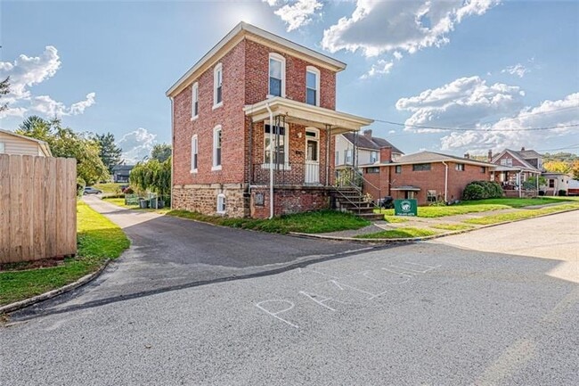 property at 212 Penn St